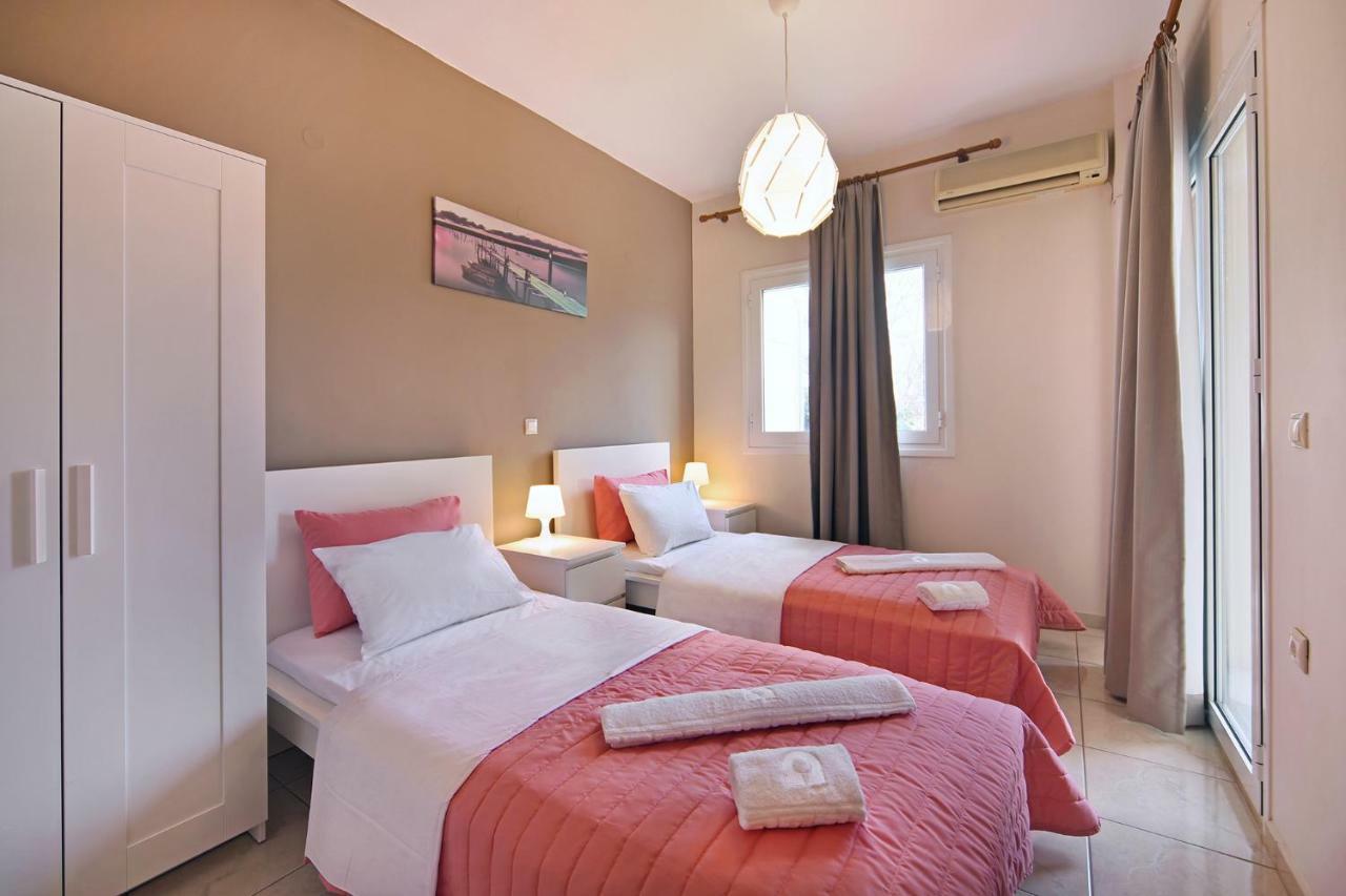 Omega Comfy Apartments Almyrida อัลมีรีดา ภายนอก รูปภาพ